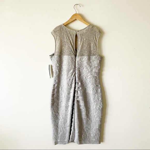 **NWT** Silver Dress w/ Jewel Collar Detail Size16 - Picture 2 of 10